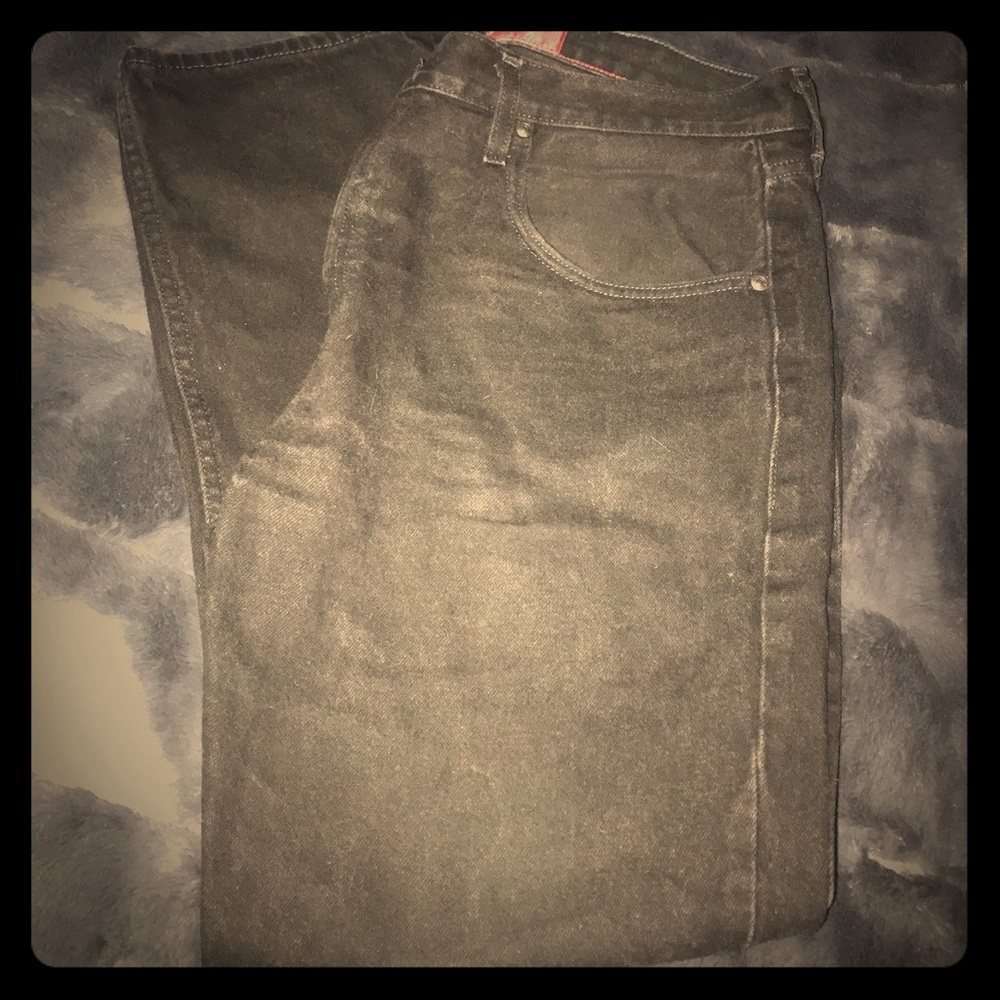 *closet clear out* Men jeans.